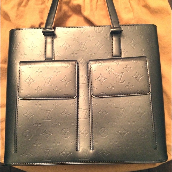Louis Vuitton Tote Bag - Picture 1 of 2